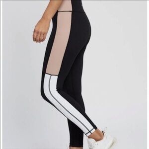 ALL FENIX Heidi Block Black Blush White
Anthropologie 7/8 Leggings Size Med